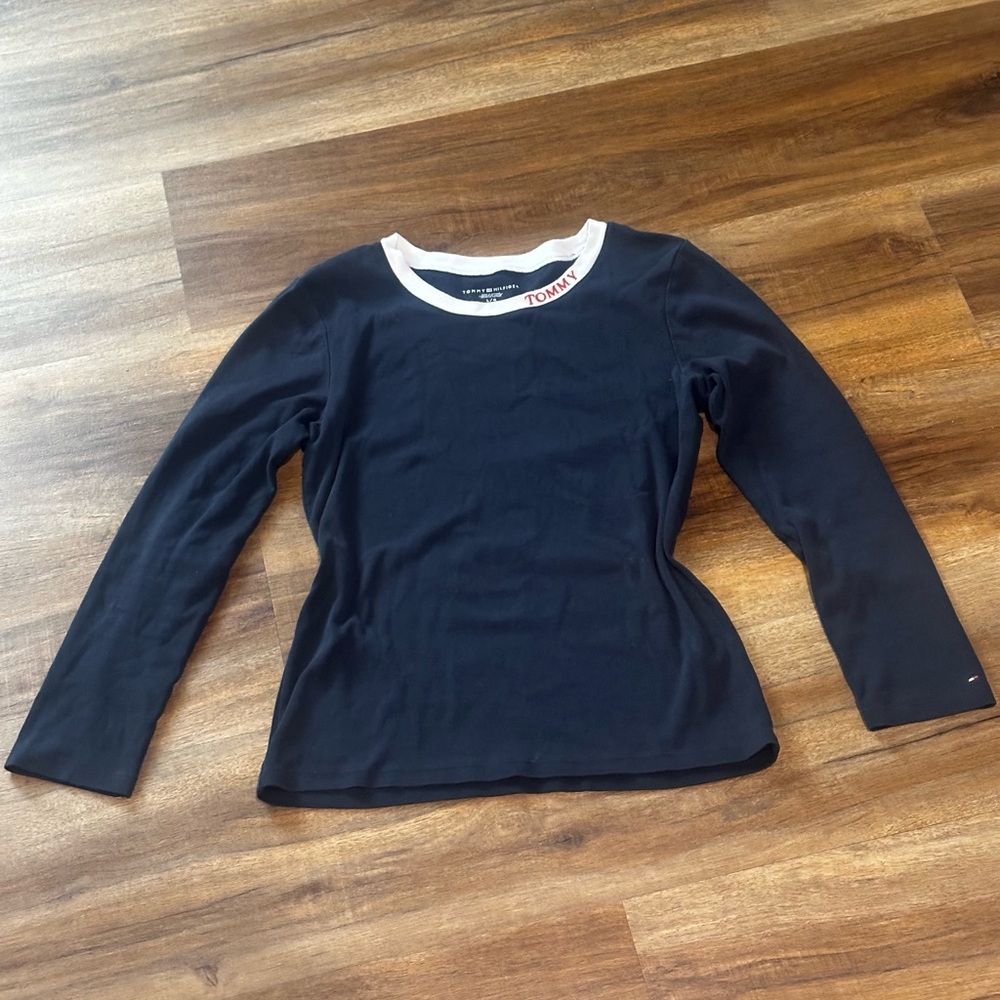 VINTAGE Tommy Hilfiger Navy Tee - Picture 2 of 4